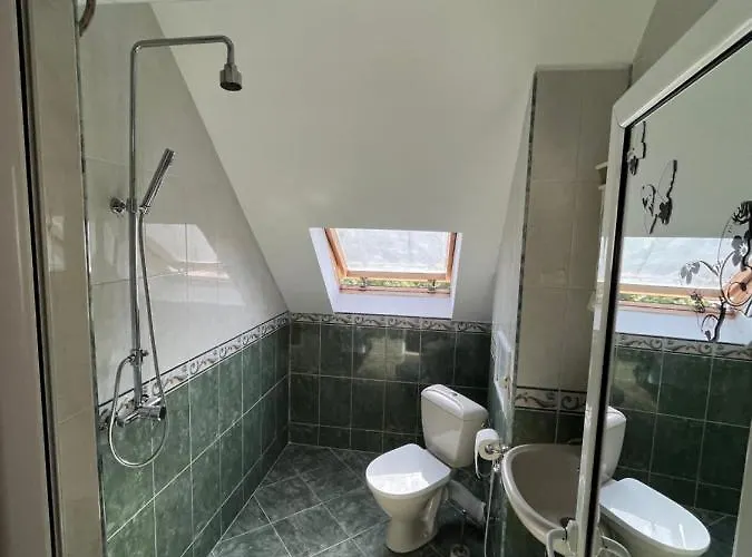 Happy 2 בורגאס